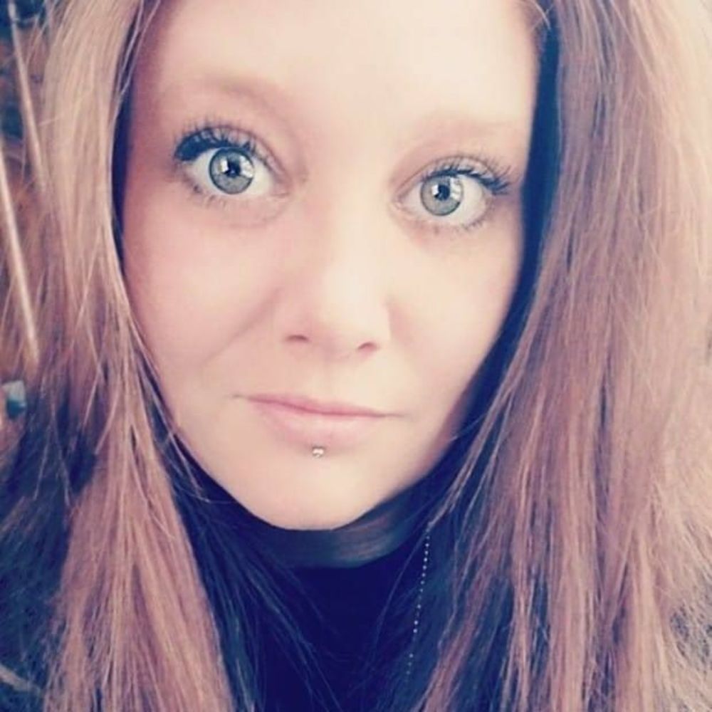 Meet your Posher, Taira